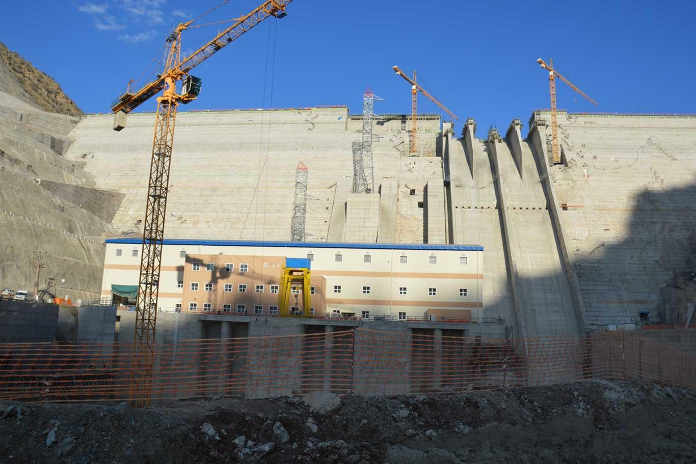 Çetin Barajı'nın ekonomiye katkısı: 80 milyon dolar Çetin Barajı'nın ekonomiye katkısı: 80 milyon dolar